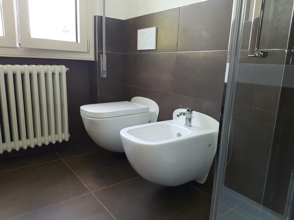 Casa Savoia Lejlighed Desenzano del Garda Eksteriør billede