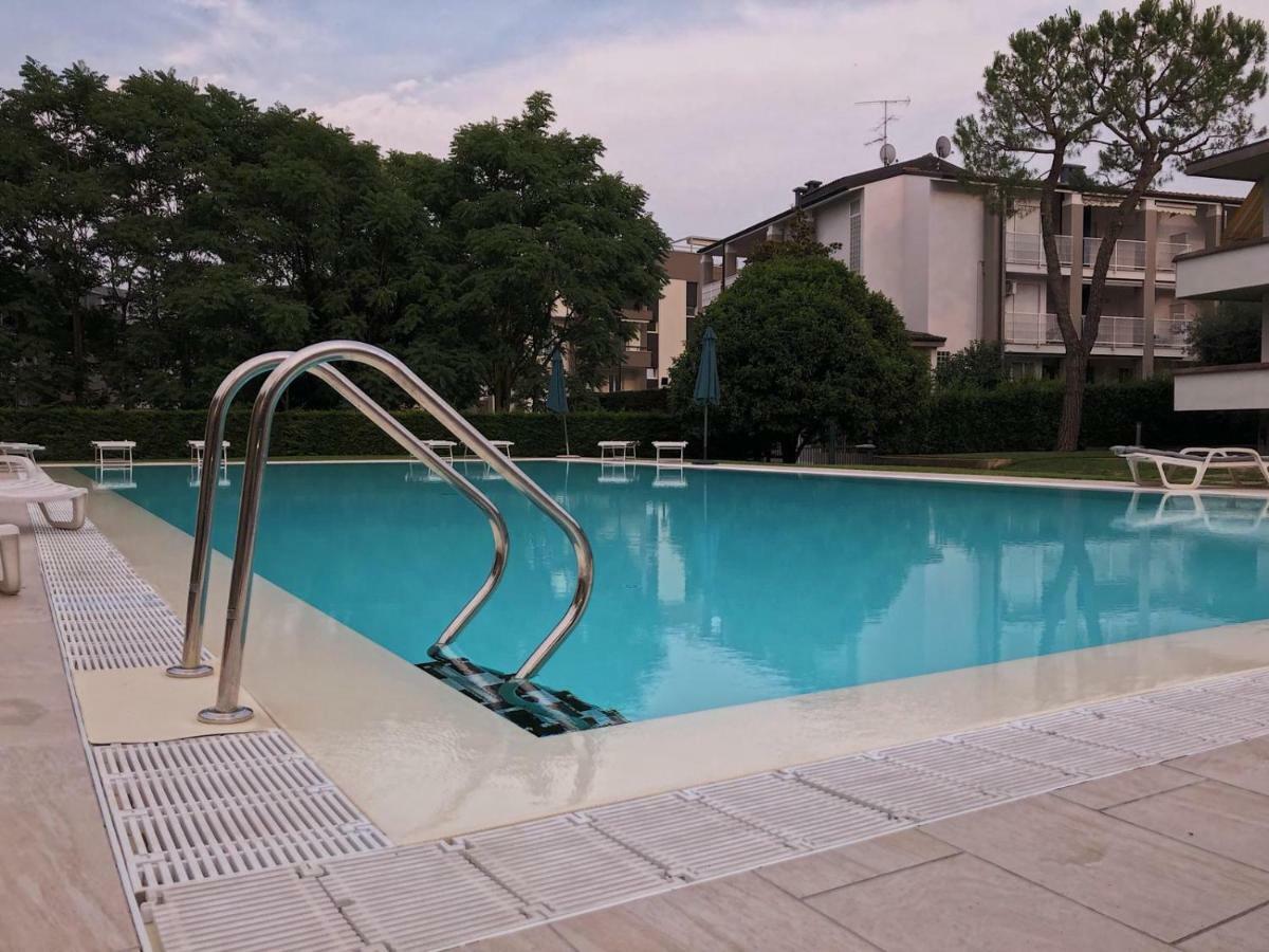 Casa Savoia Lejlighed Desenzano del Garda Eksteriør billede