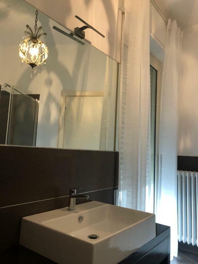 Casa Savoia Lejlighed Desenzano del Garda Eksteriør billede